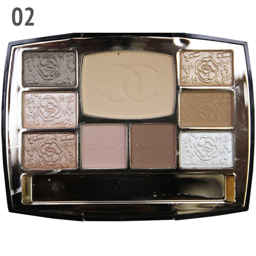 Тени с пудрой Chanel Travel Makeup Palette 33 гр.