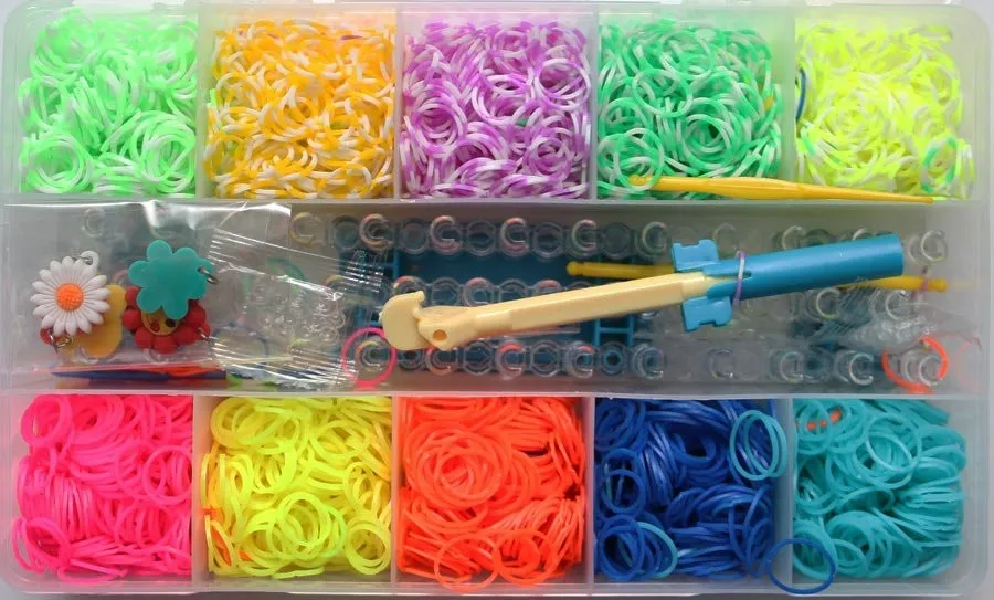 Набор для плетения фенечек и резинок арт.11 (2400 шт.)