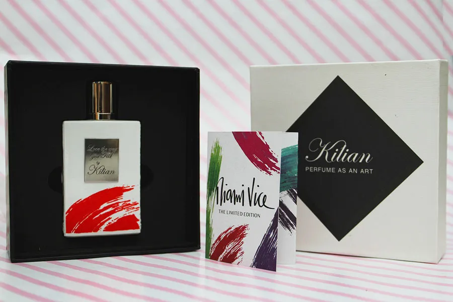 Тестер КиLиан Love the way you Feel By 50 ml ( подарочная упаковка)