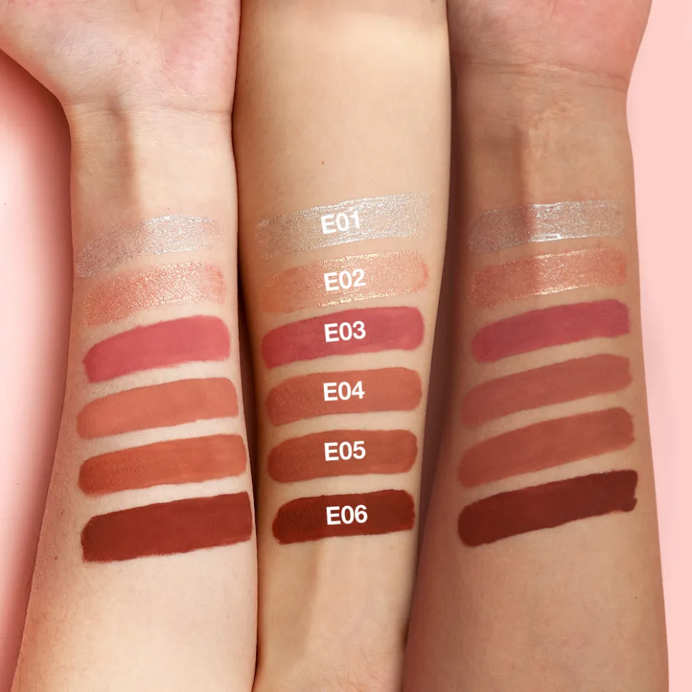 Жидкие тени для век O.TWO.O Powder Mist Liquid Eyeshadow Velvety Shine SC063 #E04 Персиковый